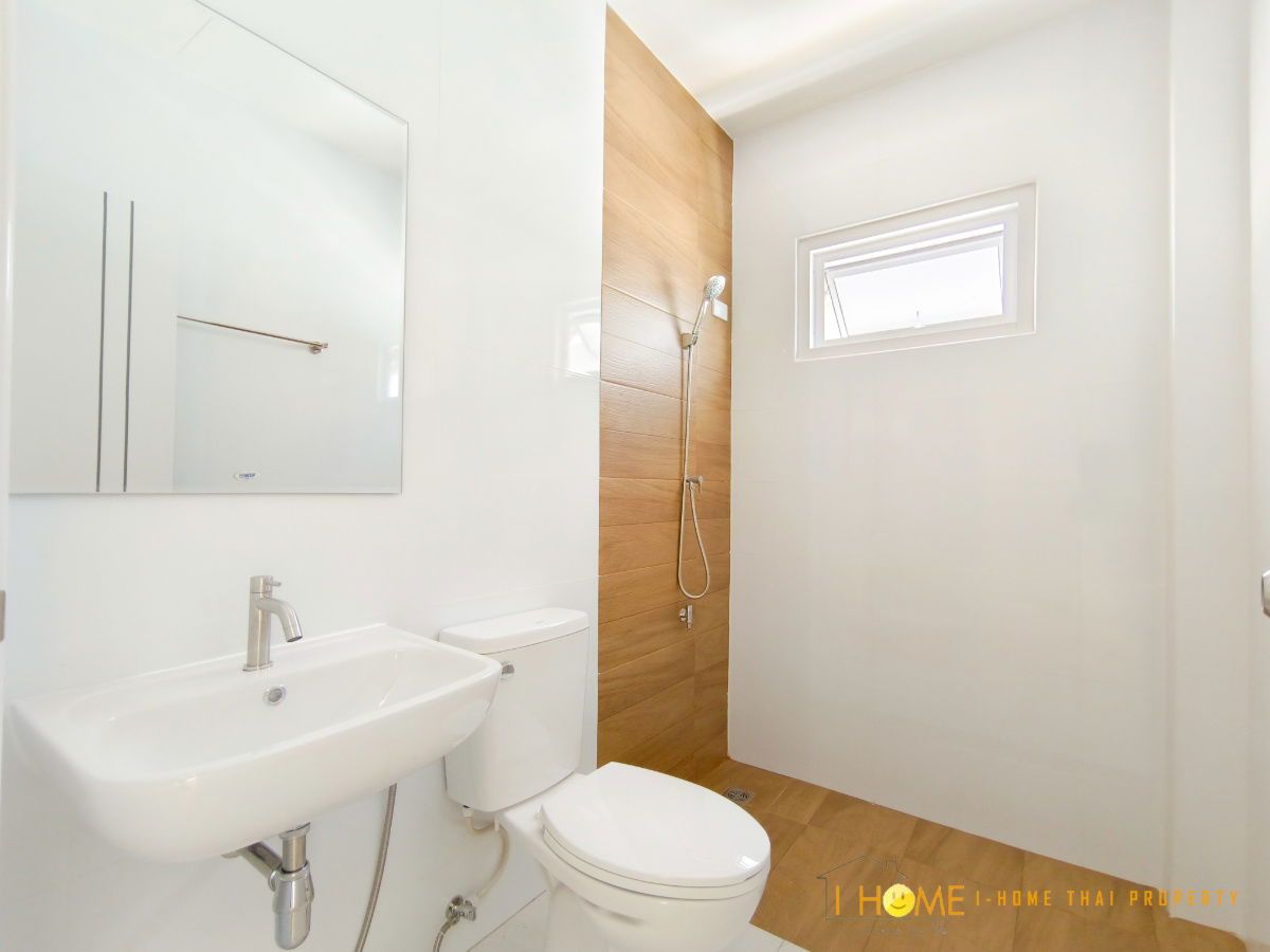 รูป ขายบ้านแฝดสองชั้น 3 ห้องนอน 3 ห้องน้ำ 1 ห้องครัว 2 ที่จอดรถ - รูปที่ 24/33