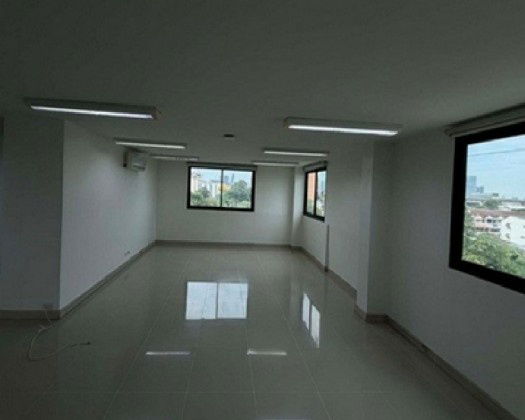รูป ให้เช่าอาคารสำนักงาน / Home Office 5 ชั้น พร้อมลิฟท์ / ซอยพัฒนาการ มีลิฟท์ในอาคาร เหมาะทำคลินิกเสริมความงาม , สำนักงานงาน , ธุรกิจ Online จดบริษัทได้ - รูปที่ 2/11