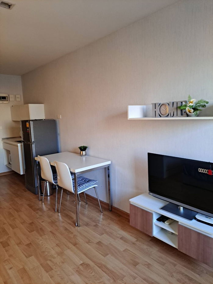 รูป ให้เช่าคอนโด ราคาถูก 10,000 บาท คาซ่า อโศก-ดินแดง  ใกล้รถไฟฟ้าใต้ดิน MRT ใกล้ BTS อนุสาวรีย์ พร้อมเฟอร์นิเจอร์และเครื่องซักผ้า  - รูปที่ 8/14