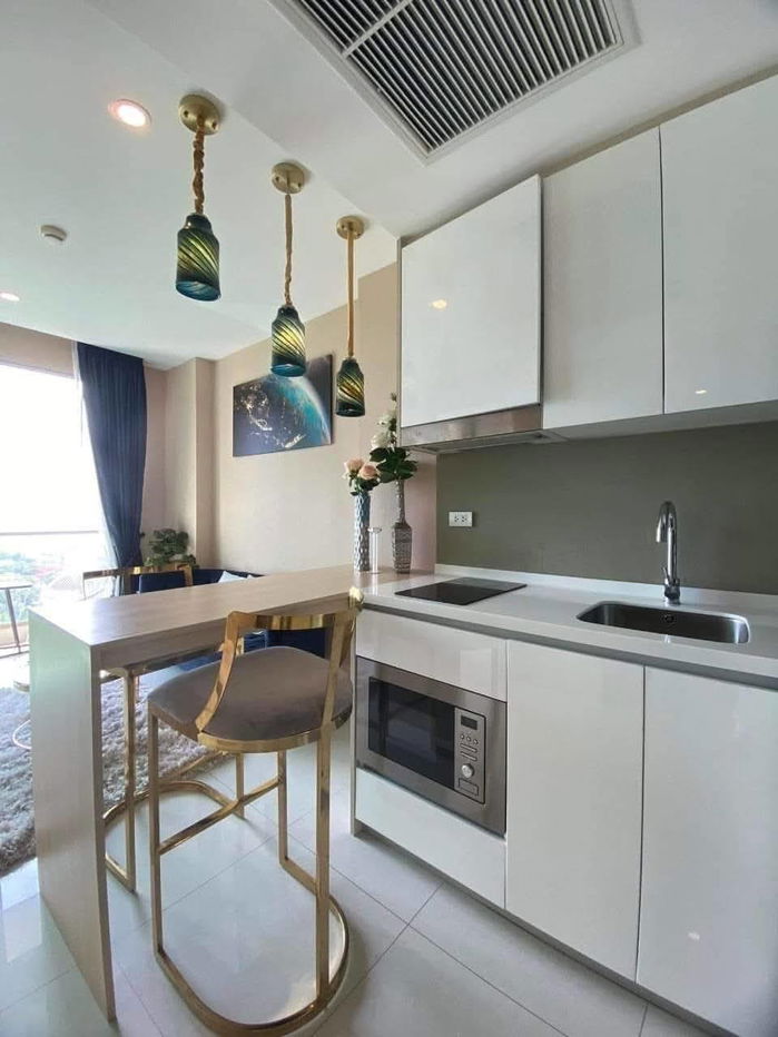 picture Luxurious 1-Bedroom Condo for Sale at The Riviera Jomtien - 7/10