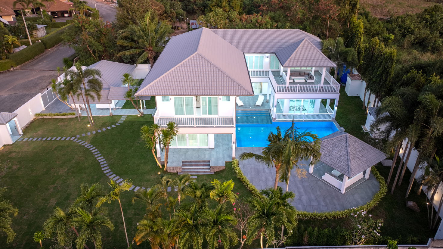 รูป Pool Villa for Sale in Bangsaray - รูปที่ 1/23