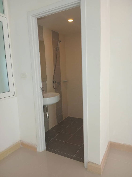 รูป ให้เช่าบ้านใหม่ถูกมาก ทาวน์โฮม คิว ดิสทริค สุขสวัสดิ์-วงแหวนพระราม 3 ค่าเช่า 14,000  - รูปที่ 15/24