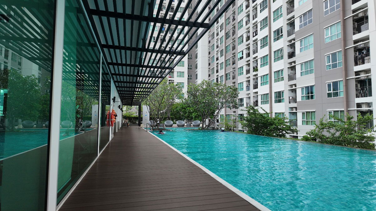 picture 1-Bed condo close to BTS Ekamai 28SQM with City view - Aspire Rama 4 - 11/22