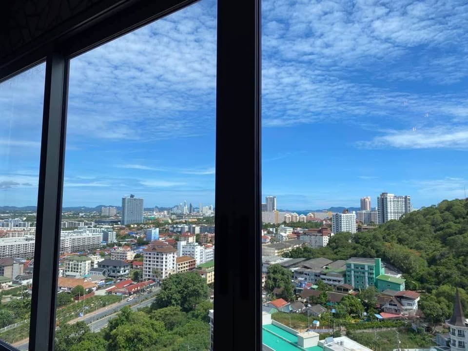 picture Unixx South Pattaya 2 Bedrooms for Sale - 12/12