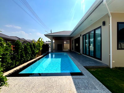 เช่าบ้านเดี่ยว หนองปรือ ชลบุรี : ให้เช่าบ้านเดี่ยวสุดหรูพร้อมสระว่ายน้ำ 3 ห้องนอน ในทุ่งกลม ตาลหมัน