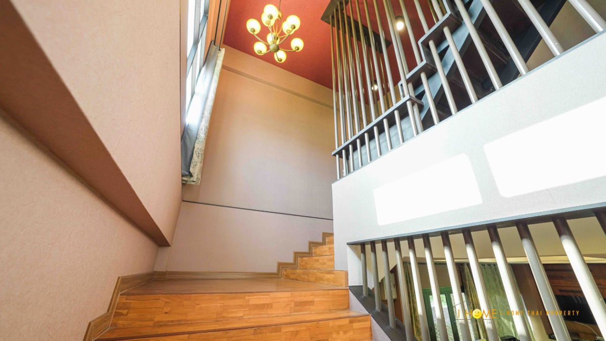 picture A two storey house for rent with 3 bedrooms,3 toilets and 1 kitchen. - 13/30