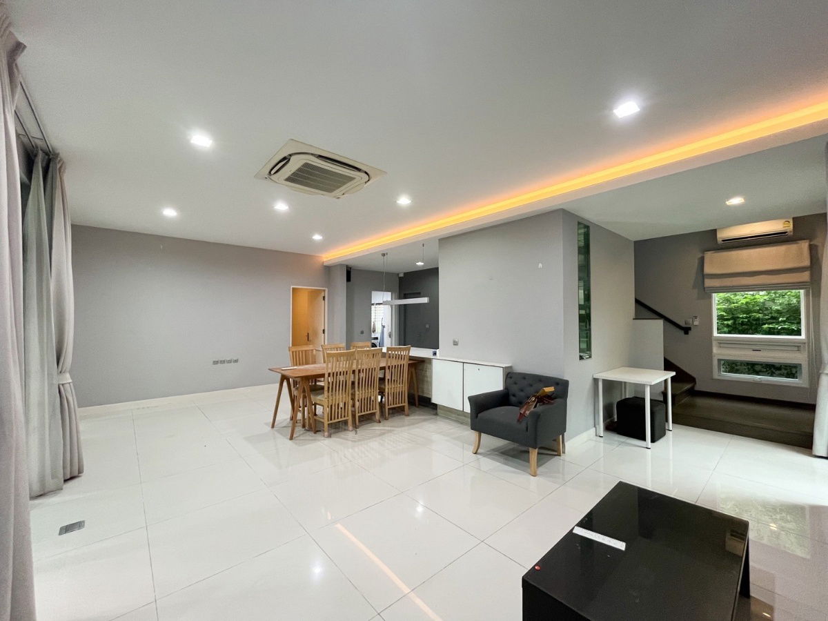 รูป ให้เช่า มัณฑนา 2 บางนา กม.7 ใกล้เมกาบางนา เฟอร์ฯ ครบ หลังใหญ่ น่าอยู่มาก - รูปที่ 9/18