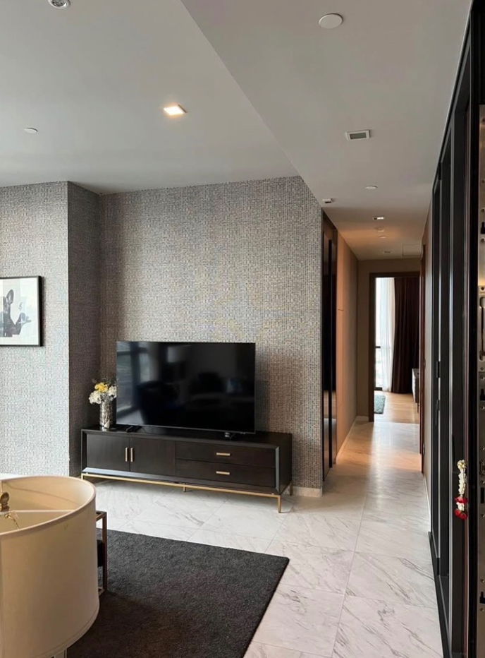 picture #R8047 ð 081268 Condo for rent: The Monument Thong Lo - 12/17