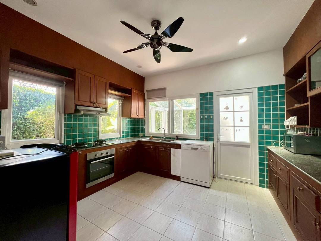 picture European-Thai Home Village 12.9 million baht - 12/20