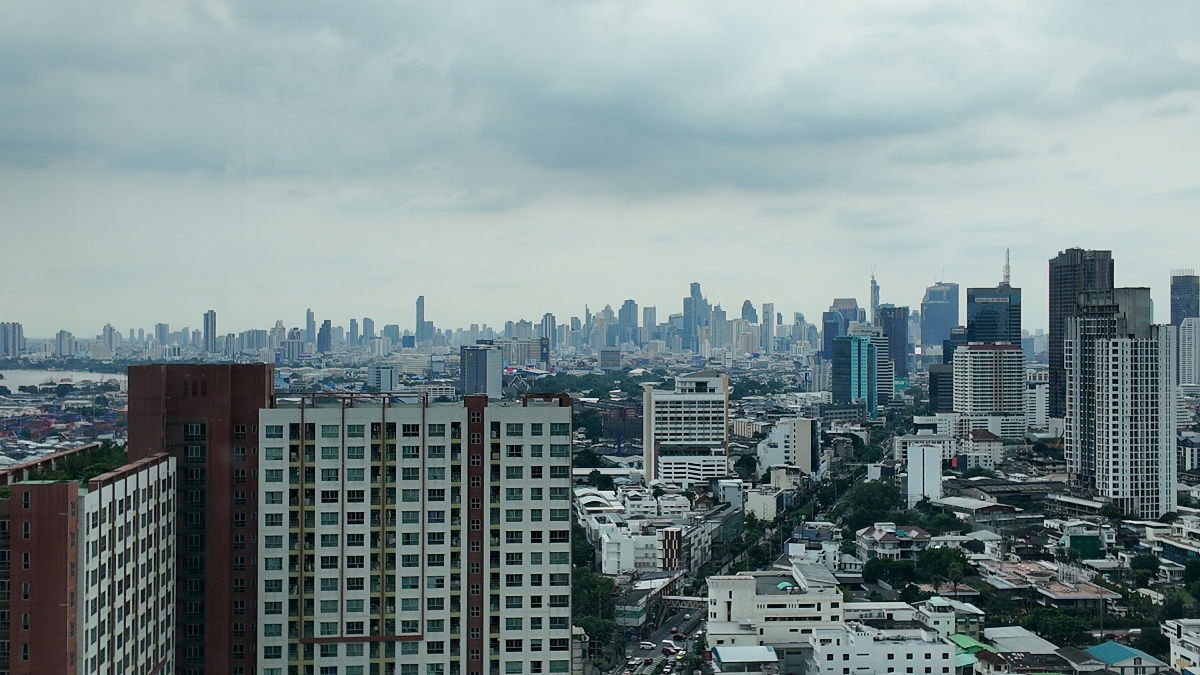 picture 1-Bed condo close to BTS Ekamai 28SQM with City view - Aspire Rama 4 - 20/22