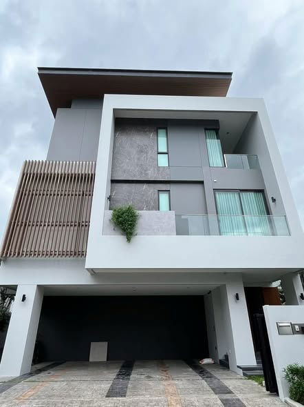 รูป The Gentry Sukhumvit | ราคา 200,000 บาท | บ้านสวย ทำเลดี เดินทางสะดวก พร้อมอยู่ - รูปที่ 2/15