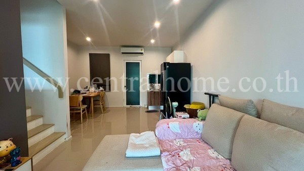 รูป ทาวน์โฮม ฟอร์เร่ ลำลูกกา คลอง 5 หลังมุม หน้าบ้านไม่ชนกับหลังอื่น - รูปที่ 4/16