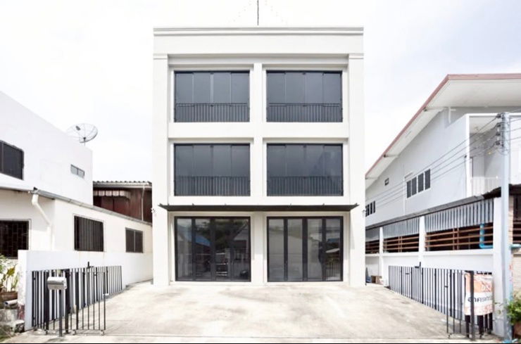 รูป ให้เช่าโฮมออฟฟิศ 3.5 ชั้น อยู่บางนาตราด ซอย 13 - สามารถเข้าได้ผ่าน อุดมสุข ซอย 42 หรือ 56 และ บางนาตราด ซอย 19 หรือ 21 - รูปที่ 1/12