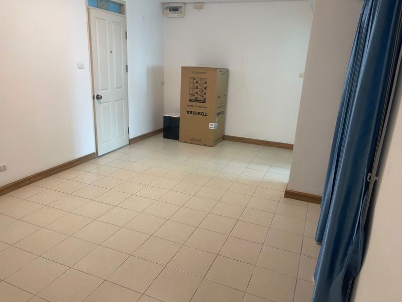 รูป ✨ คอนโดพร้อมอยู่! ศุภาลัย ศรีนครินทร์ ห้องใหญ่ วิวสระ/สวน ราคาดีมาก! 🏊‍♀️🌳 - รูปที่ 4/11