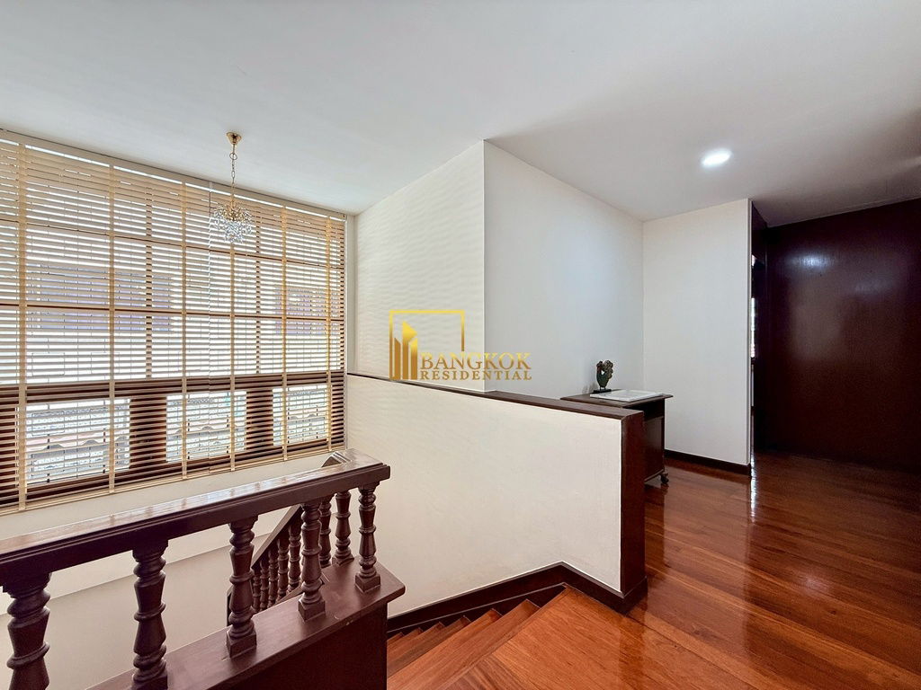 รูป Exceptional 4 Bedroom House in Vibrant Nana Area - BR28305SH - รูปที่ 35/45