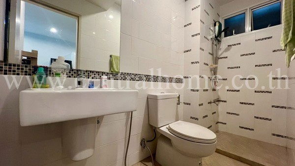 รูป ทาวน์โฮม ฟอร์เร่ ลำลูกกา คลอง 5 หลังมุม หน้าบ้านไม่ชนกับหลังอื่น - รูปที่ 12/16