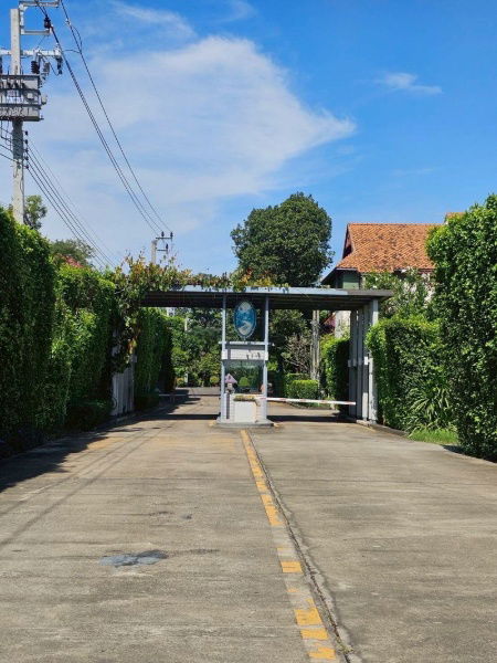 รูป ขาย Townhome 3 ชั้นสไตล์รีสอร์ต (ติดถนนศรีนครินทร์-ร่มเกล้า)มบ.บ้านสวนริมคลอง - รูปที่ 14/14