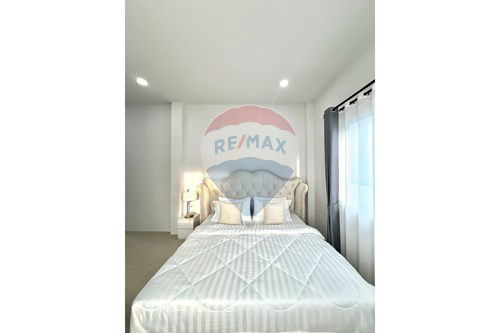 รูป [920611001-401] บ้านหรูบางละมุง พัทยา พร้อมอยู่ 284 ตร.ม. - รูปที่ 10/20