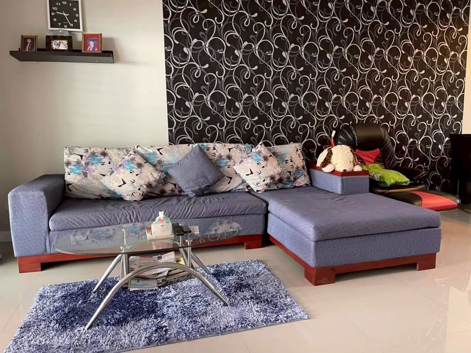 รูป ให้เช่าทาวน์โฮมสองชั้น  3 ห้องนอน 2 ห้องน้ำ 1 ห้องรับแขก 1 ห้องครัว    1  ที่จอดรถ - รูปที่ 2/9