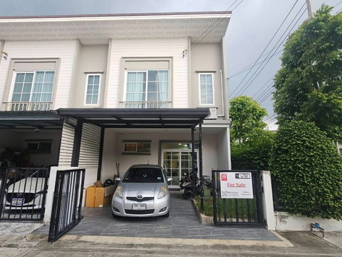 House for Urgent Sale Gusto Townhome Ratchapruek - Rama 5