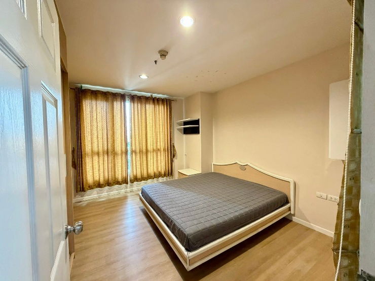 รูป Code: TP06
คอนโดไลฟ์แอท รัชดา-ห้วยขวาง
ห้องมุมติดวิวสวน เพียง 2 นาทีจาก MRT ห้วยขวาง (140 ม.)
- รูปที่ 4/8