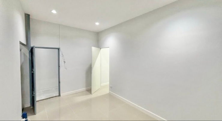 รูป ให้เช่าตึกซอยเจริญรัถ 20 คลองสาน ห่างจากไอคอนสยาม 2 กม. - รูปที่ 5/10