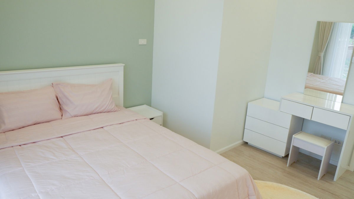 รูป ให้เช่า Pool Villa 2 ชั้น  4 ห้องนอน 5 ห้องน้ำ 1 ห้องรับแขก 1 ห้องครัว   - รูปที่ 9/24