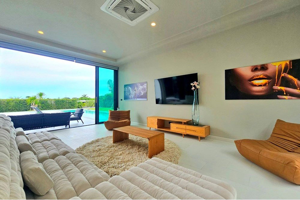 รูป [920601001-538] Brand New Modern Luxury Villa in Hua Hin 126 For Sale - รูปที่ 22/79