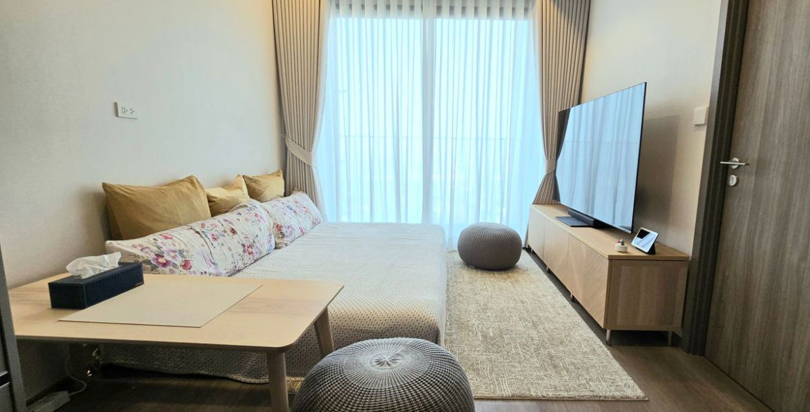 picture Stunning High-Floor Condo with Breathtaking North View | Fully Furnished | Ready to Move In Floor 46 | Premium City View - 2/29