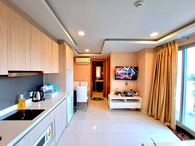 ขายคอนโด : Arcadia Beach Resort Pattaya 2 Bedrooms for Sale