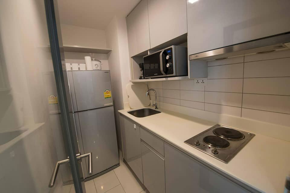 picture IDEO Mobi Sukhumvit 1 bedroom + 1 working room) - 11/13