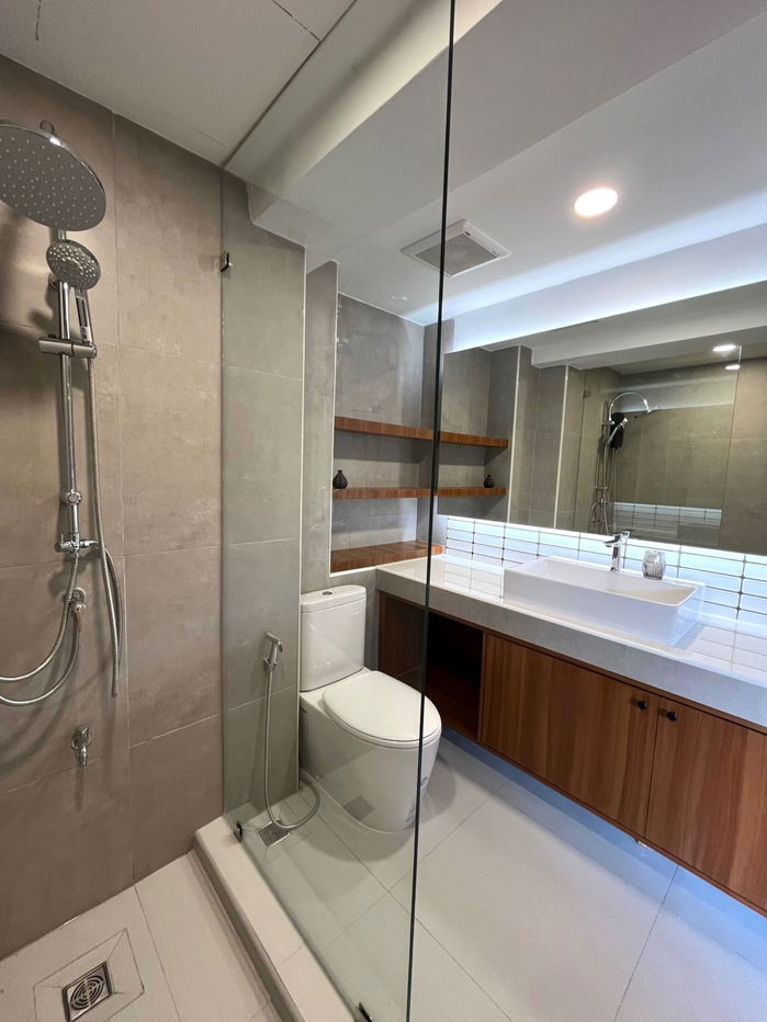 picture Newly renovated condo for sale, move-in ready, located in the heart of Nimman. - 11/12