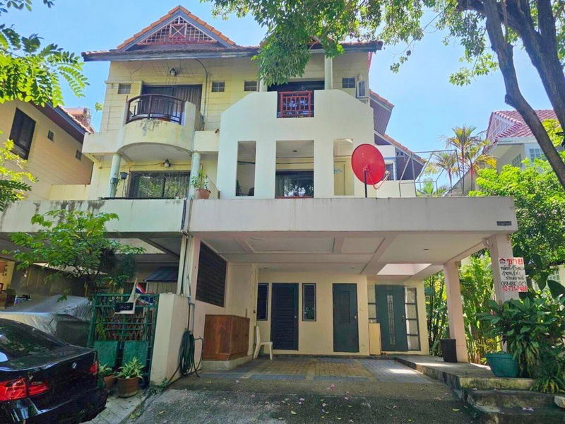 รูป ขาย Townhome 3 ชั้นสไตล์รีสอร์ต (ติดถนนศรีนครินทร์-ร่มเกล้า)มบ.บ้านสวนริมคลอง - รูปที่ 13/14