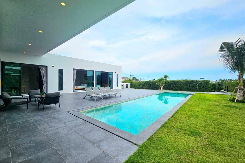 รูป [920601001-538] Brand New Modern Luxury Villa in Hua Hin 126 For Sale - รูปที่ 7/79