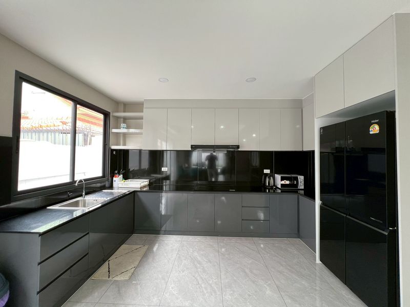 รูป บ้านพักหรูพร้อมสระว่ายน้ำใกล้หาดจอมเทียน พัทยา - รูปที่ 10/17