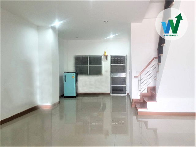 รูป ทาวน์โฮม 3 ชั้น สภาพใหม่ 24.8 ตร.ว. ราคาดี เนื้อที่เยอะ  ย่านดอนเมือง - รูปที่ 3/9