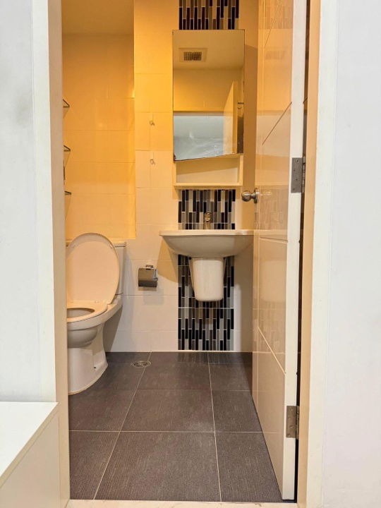 picture code : E151 The Niche Mono Ratchavipa - 9/9