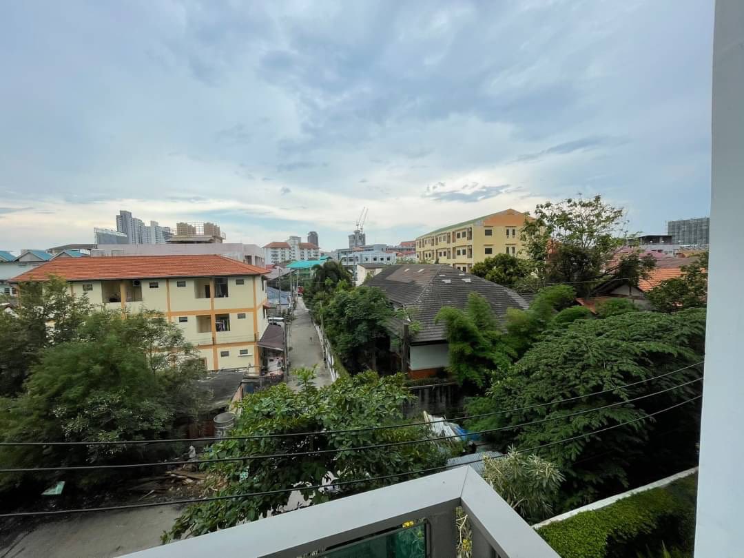 picture City Center Residence Studio for Sale - 5/6