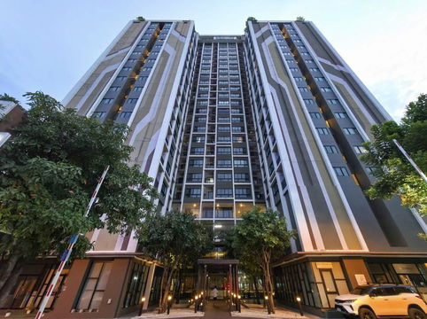 พลัส ศรีราชา (Plus Sriracha) คอนโด ชั้น 5 ถนนหนองยายบู่ ต.สุรศักดิ์ อ.ศรีราชา จ.ชลบุรี