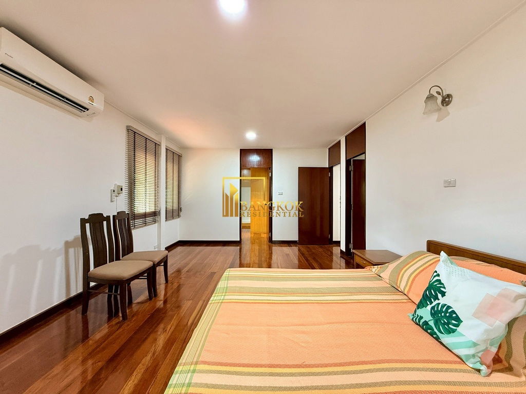 รูป Exceptional 4 Bedroom House in Vibrant Nana Area - BR28305SH - รูปที่ 26/45