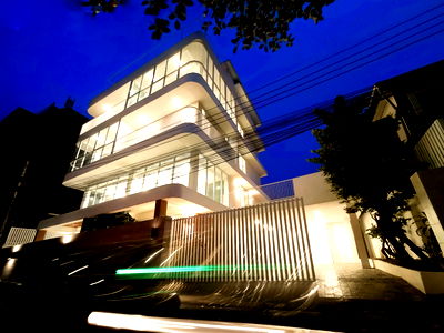 ทาวน์โฮม วิทยาลัยดุสิตธานี : ขายทาวน์เฮ้าส์ ที่ พอร์ทิโก้ สุขุมวิท 77  ﻿