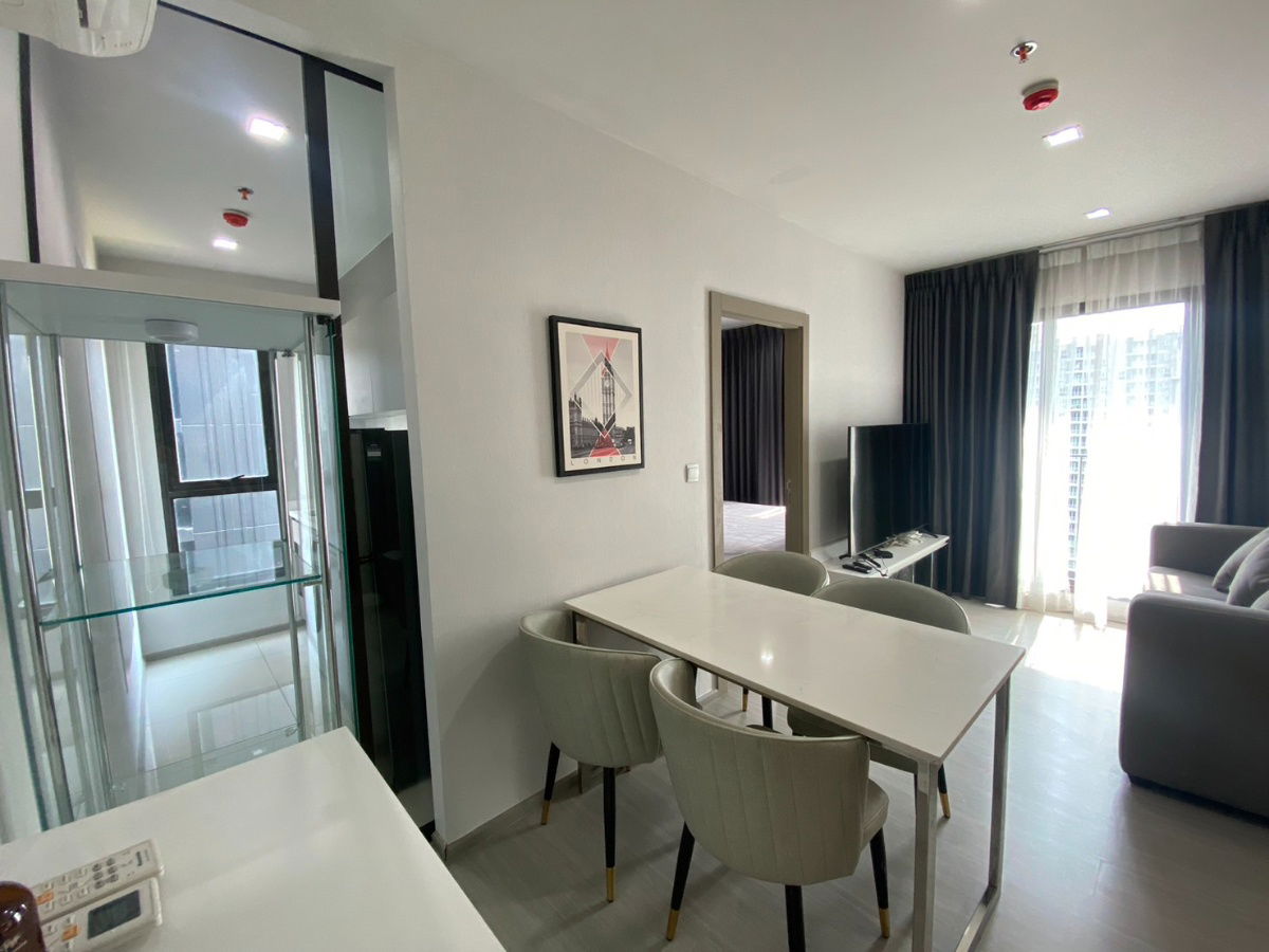 รูป ให้เช่าแล้ว! คอนโด Life Asoke Rama9 ใกล้ MRT Rama9 300 m. 2 ห้องนอน 1ห้องน้ำ 45 ตรม. 30,000ต่อเดือน - รูปที่ 8/9