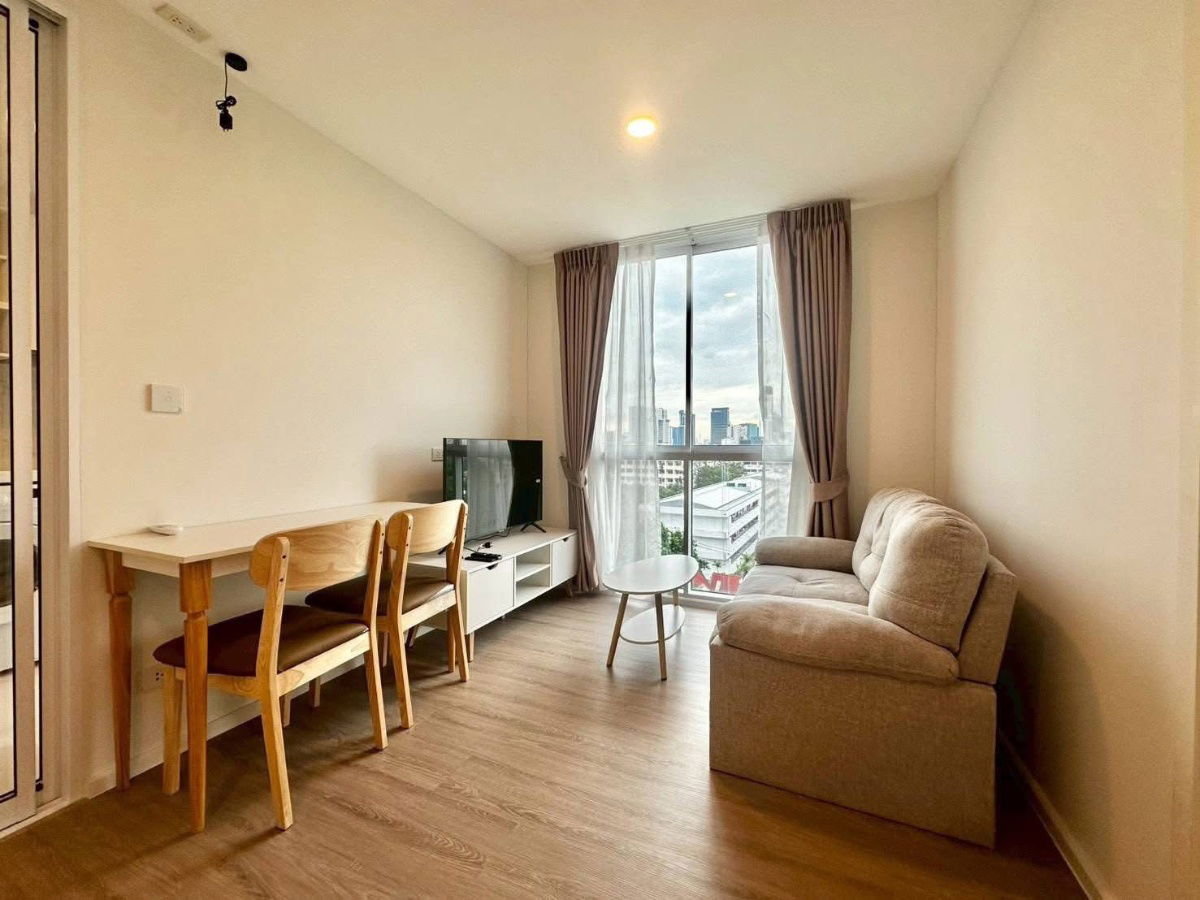 picture ADD line id : @cutecondo available to touring please make appointment here - 1/13