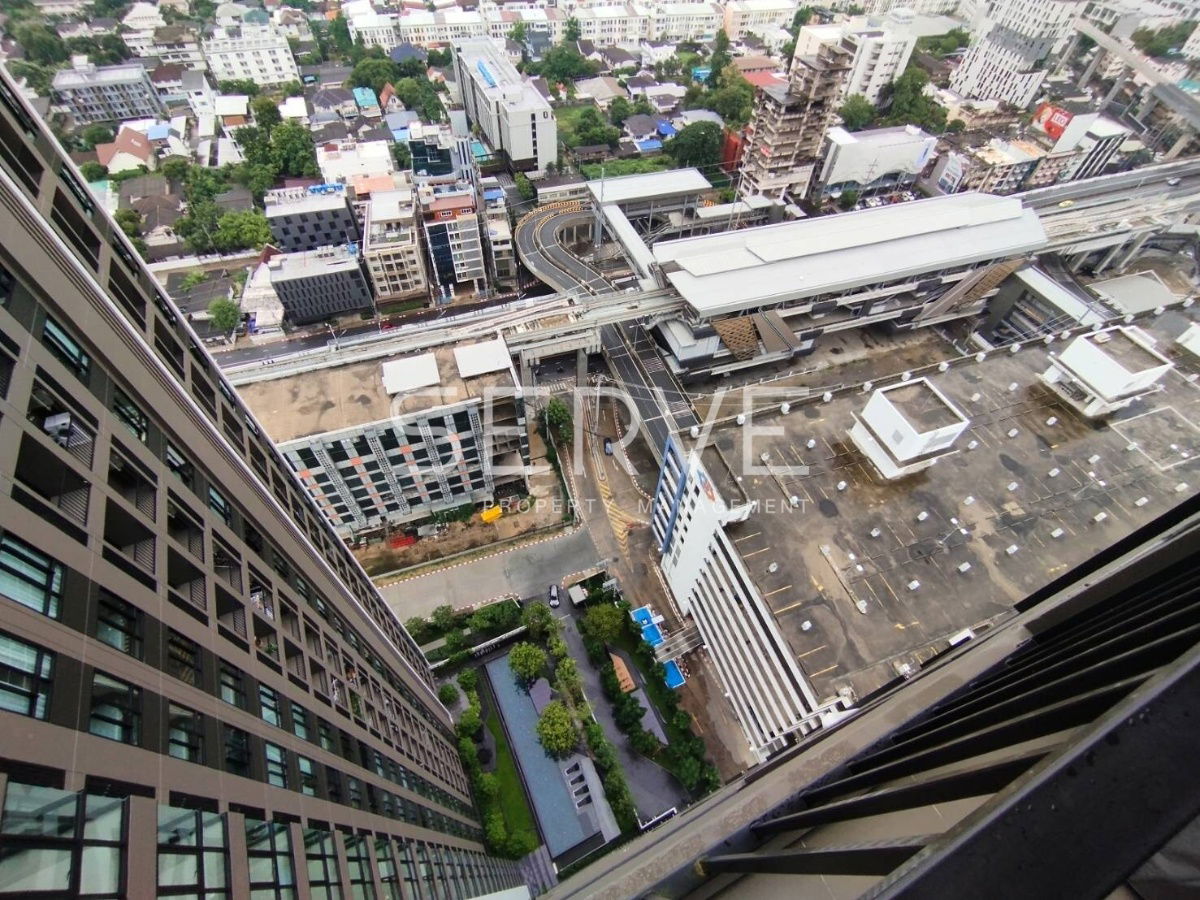 รูป 🔥ห้องกว้าง 1นอน ชั้นสูงสุด 30+ ห้องแต่งดี เฟอร์จัดเต็มมาก พร้อมเข้าอยู่ คอนโดทำเลดีมาก ใกล้ MRT ลาดพร้าว  @  Nue Noble Ratchada Lat Phrao - รูปที่ 4/9