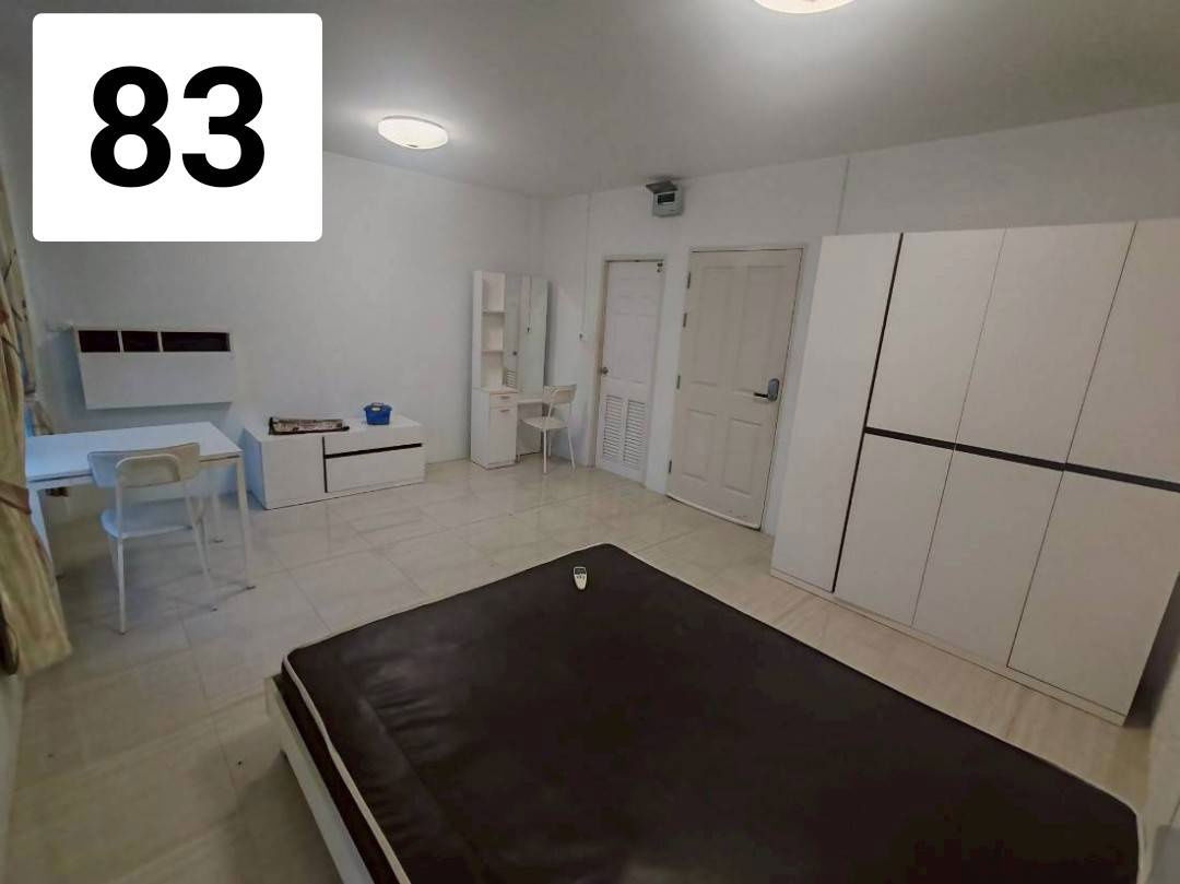 รูป ขายอาคารพาณิชย์ (พร้อมผู้เช่า) ในโครงการดีคอมเพล็กซ์ ศรีราชา-นิคมปิ่นทอง1 อาคารสูง 3 ชั้น ต.หนองขาม อ.ศรีราชา - รูปที่ 7/9