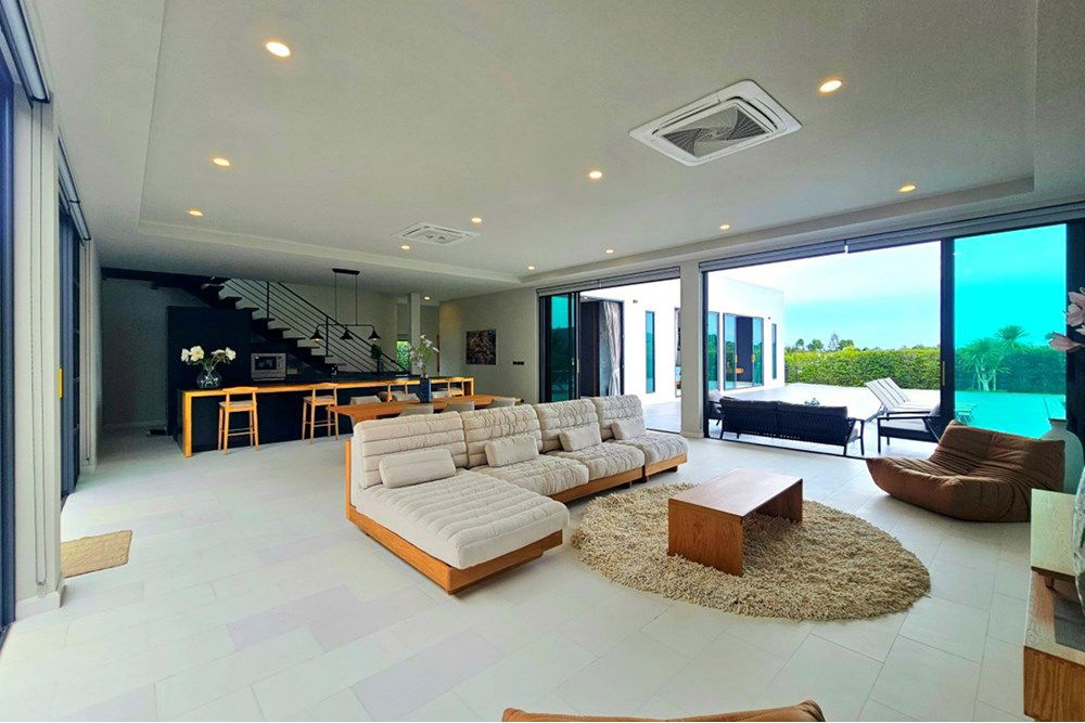 รูป [920601001-538] Brand New Modern Luxury Villa in Hua Hin 126 For Sale - รูปที่ 19/79