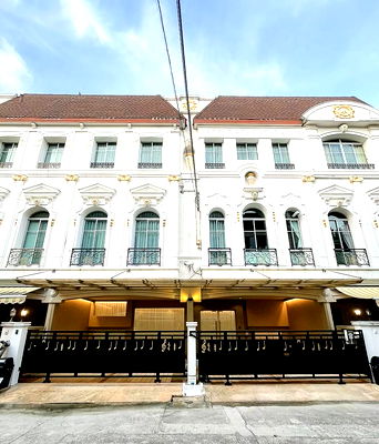 เช่าทาวน์โฮม สีลม สาธร : ให้เช่าทาวน์เฮ้าส์ ที่ บ้านกลางกรุง แกรนด์เวียนนา