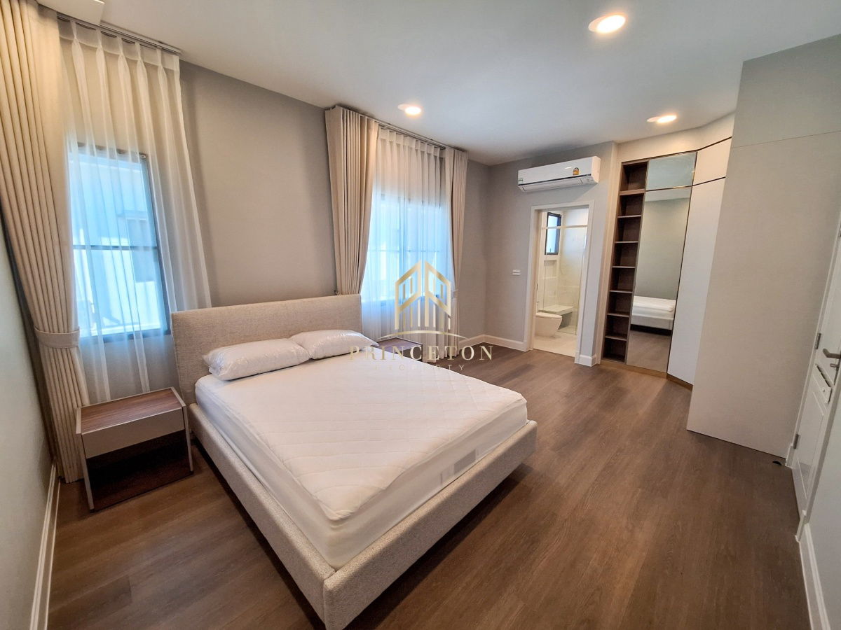 picture Luxury House For Rent Nantawan Rama 9 New Krungthep Kreetha Near Wellington International School - 29/38