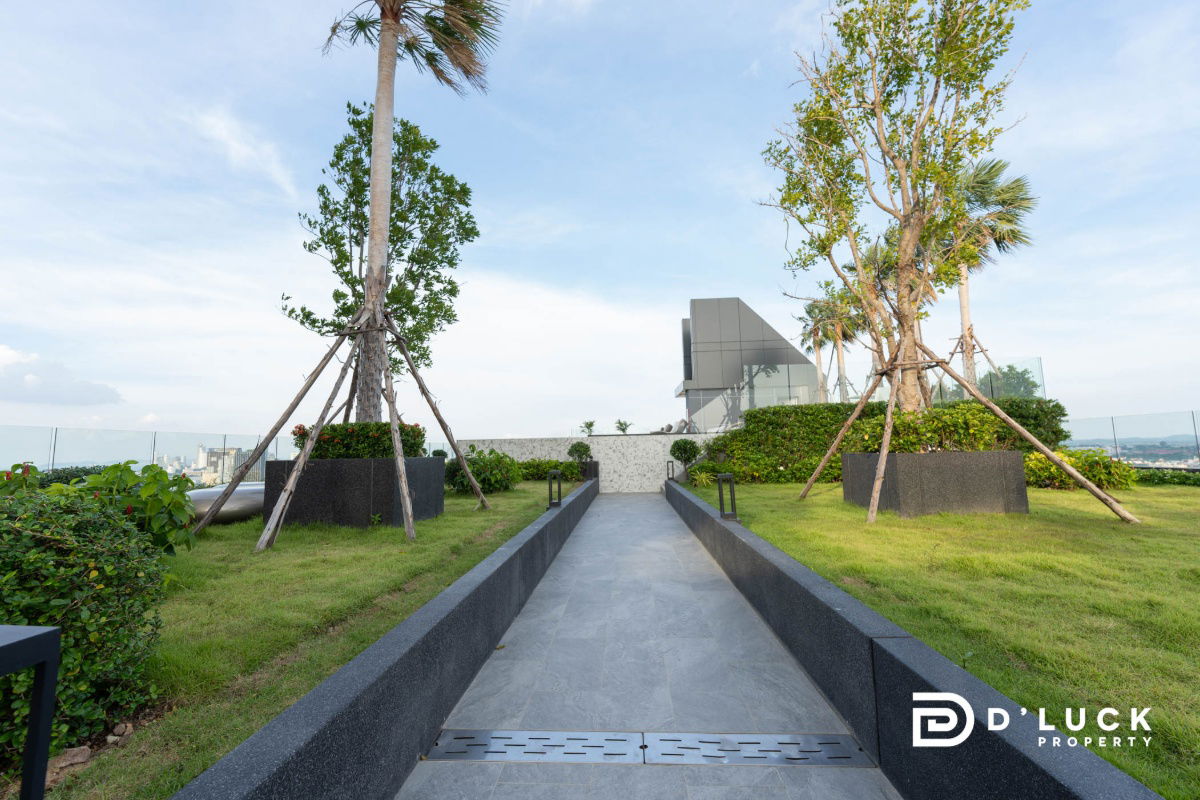 picture Luxury Condo for Rent in the Center of Pattaya - Arcadia Millennium Tower on 23th floor Sea view - 19/21