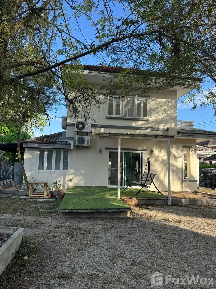 picture 4 Bedroom Lake-View Home with large garden 5918733 - 3/19